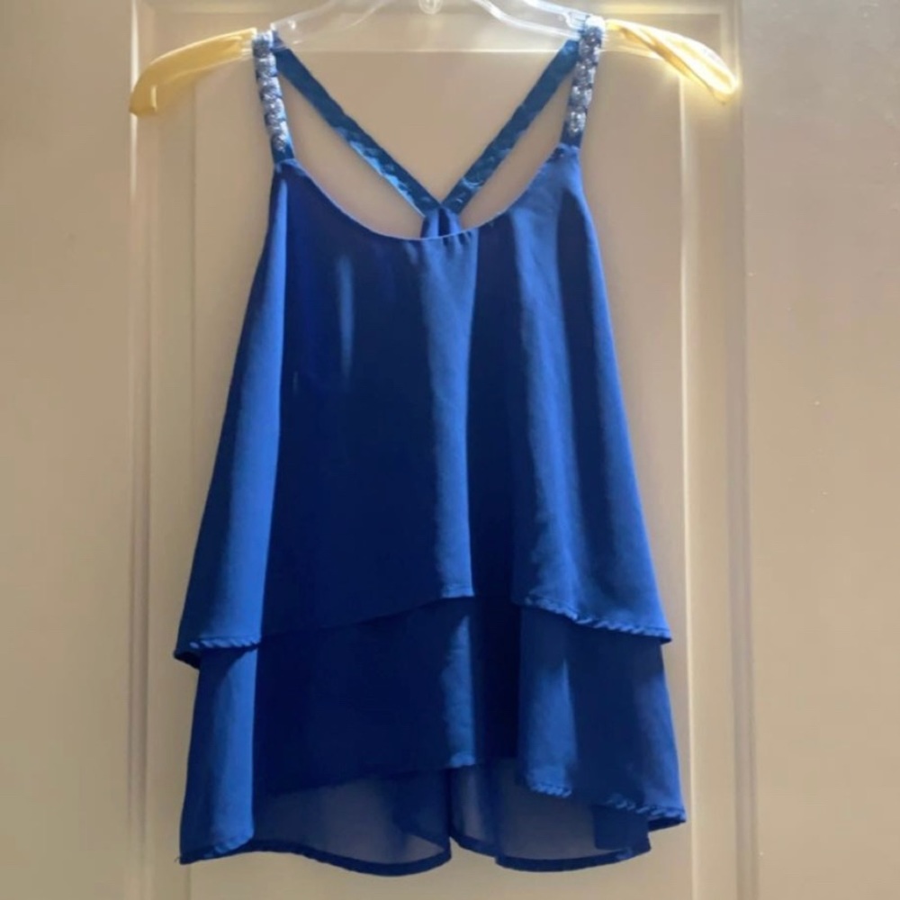 blue flowy tank top